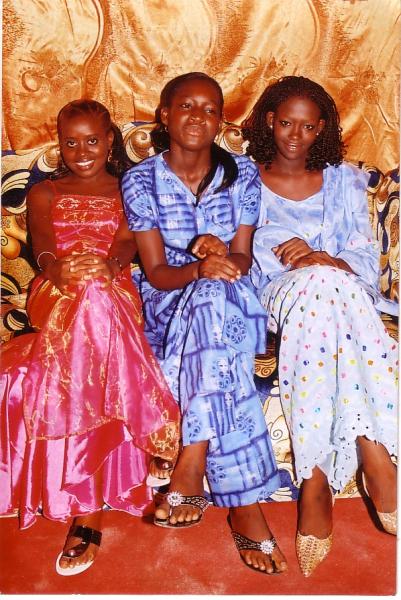 ndiaya et ses 2belles et charmantes copine